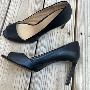 Ann Taylor Leather Peep-Toe Heels Size 9